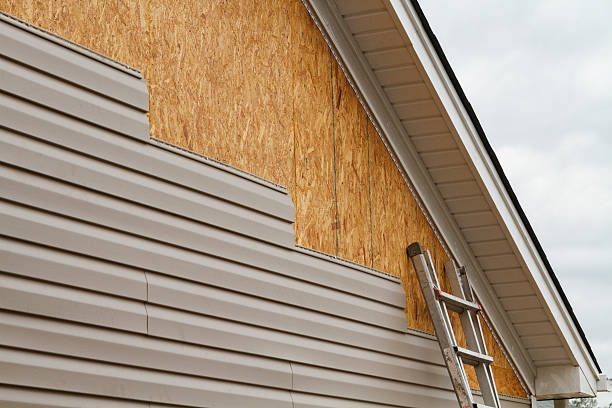 24/7 Emergency Vinyl Siding experts in Arden, NC